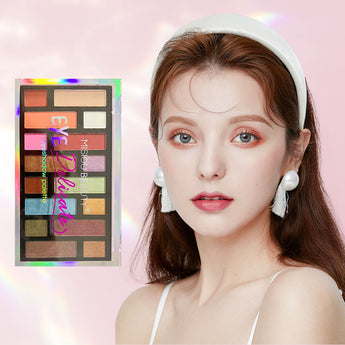 Natural Nudes Eye Shadow Palette Makeup Effect